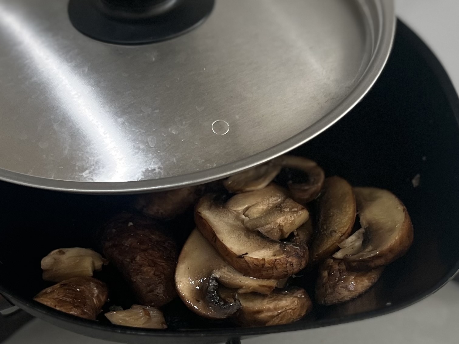 【LEEレシピ】馬田草織さんの「マッシュルームホットサンド」は週末ブランチにぴったり♡ TB icoco