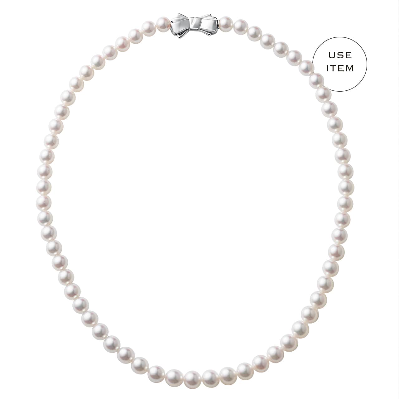 ネックレス(あこや真珠×SV)¥627000・ピアス「デインジャー」(あこや真珠×ダイヤモンド×K18WG)¥444400/TASAKI(TASAKI)