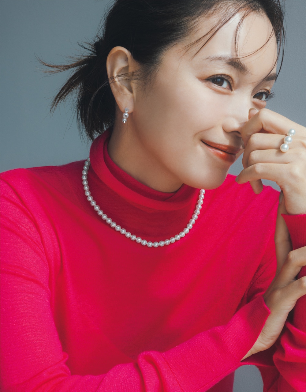 【クラシカルパール】×【カラータートル】コーデ 蛯原友里さん