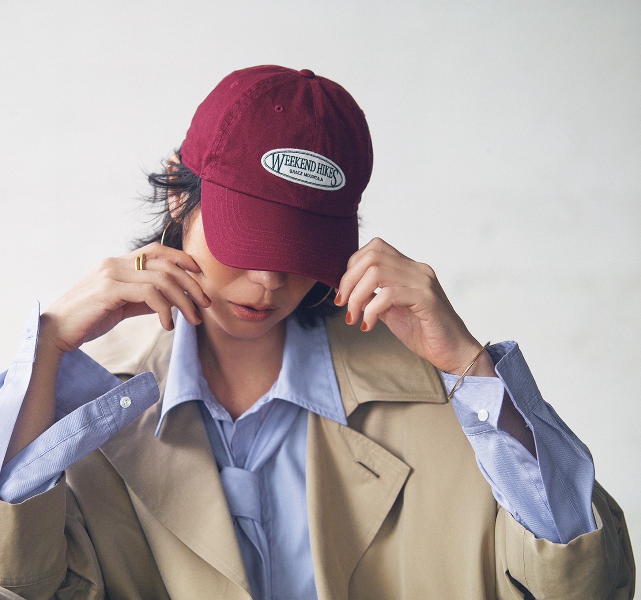 【THE SHINZONE（ザ シンゾーン）】の赤ロゴキャップ コーデ