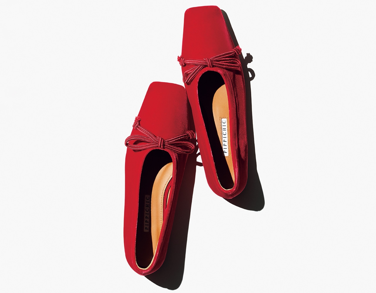 【 PIPPICHIC（ピッピシック）】のベルベットシューズ　￥37400