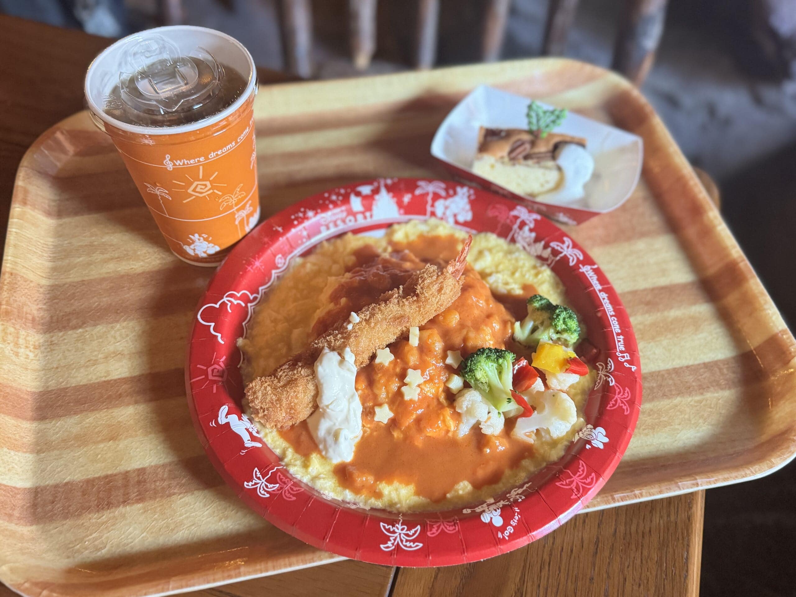 ディズニーランドクリスマススペシャルメニュー、オムライス