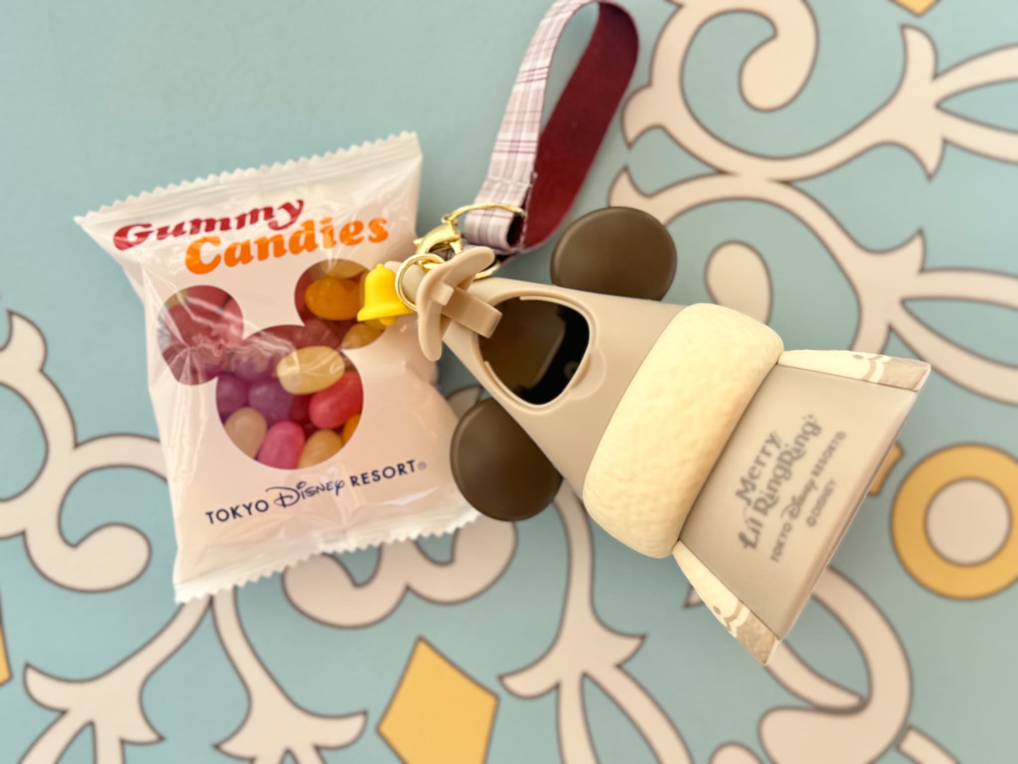 リルリンリン グレー「グミキャンディー、ミニスナックケース付き」 後ろ