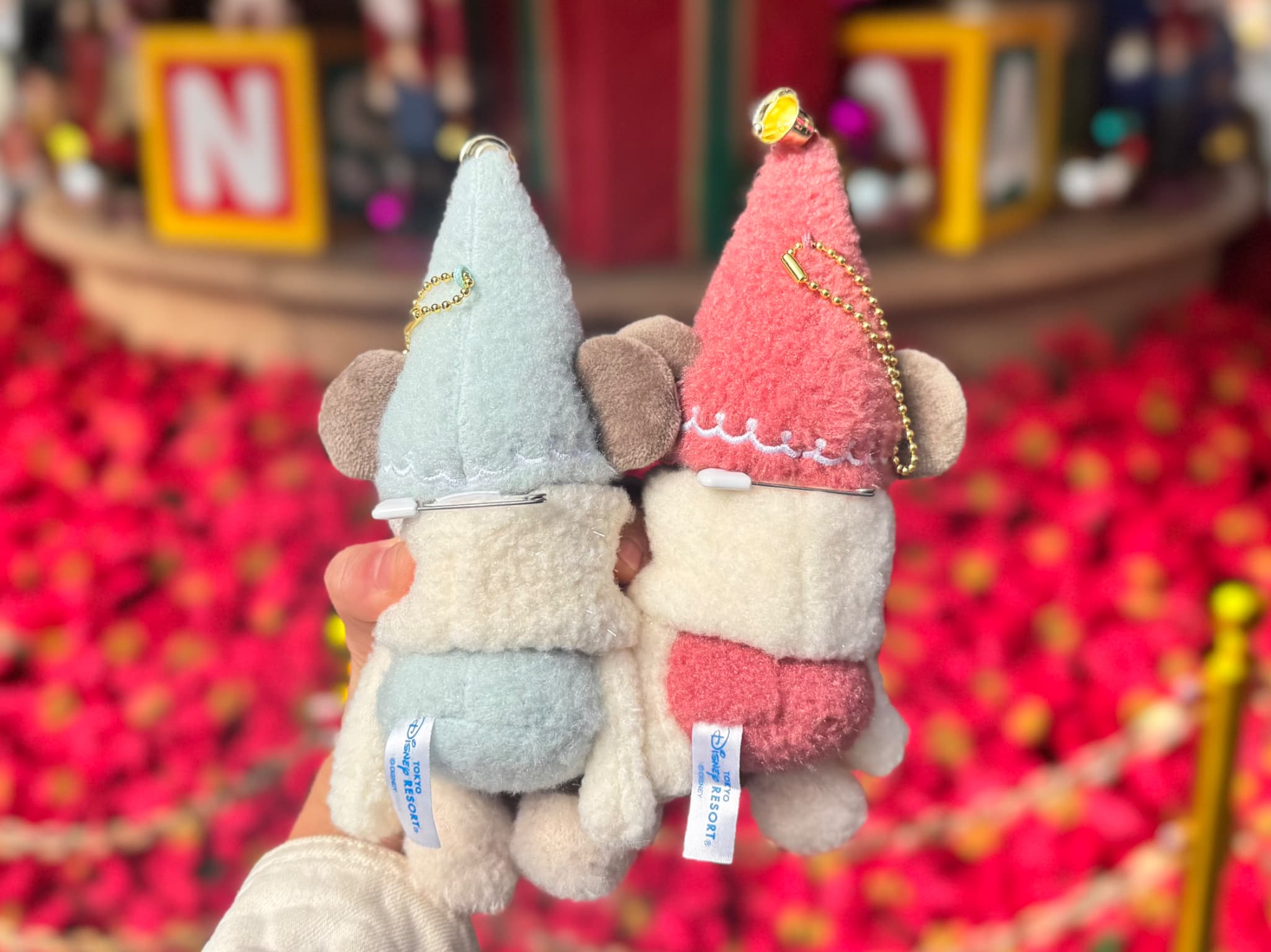 ディズニークリスマスグッズ、リルリンリン「ぬいぐるみバッジ」後