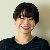 インテリアスタイリスト　岩佐知布由さん