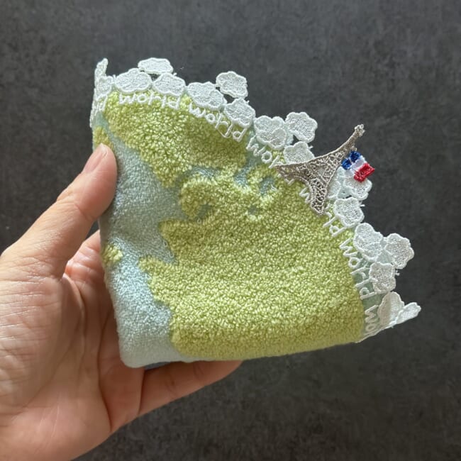 近沢レースのタオルハンカチ「世界旅行」