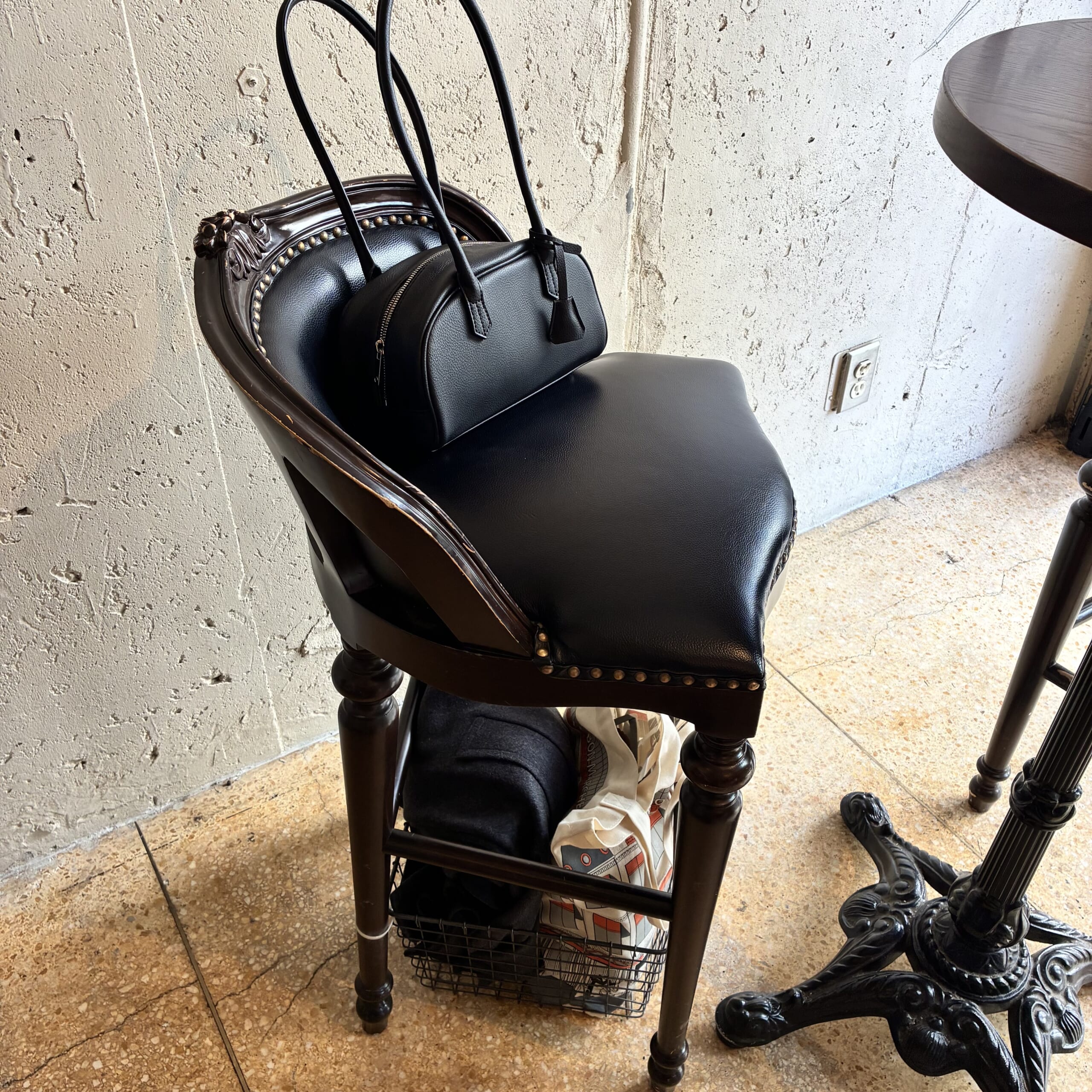 Glich COFEE&ROASTERS　東京　神保町　グリッチコーヒー＆ロースターズ