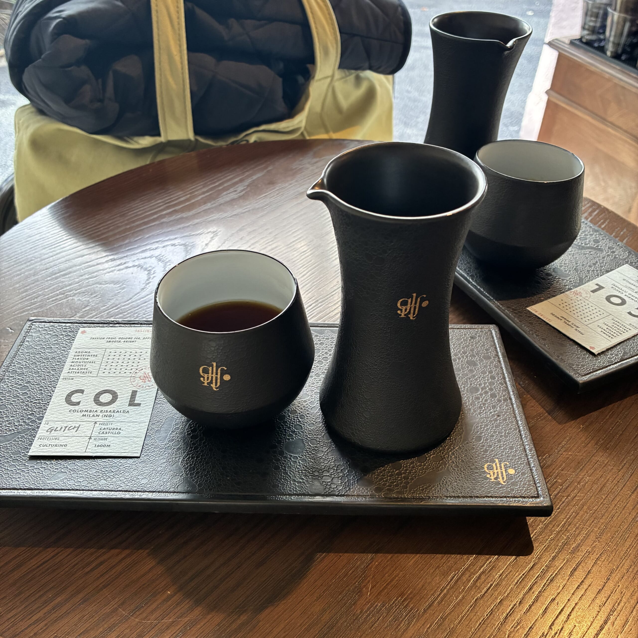 Glich COFEE&ROASTERS　東京　神保町　グリッチコーヒー＆ロースターズ