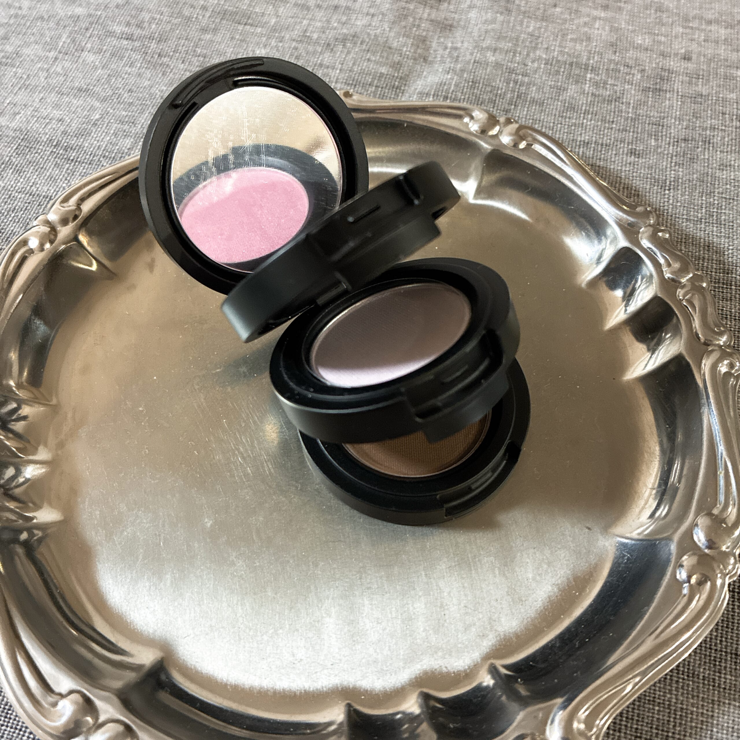 レカルカ　LKRK　Lekarka　イルミネイトマルチ　チーク　フェイスパウダー　ヘアファンデーション