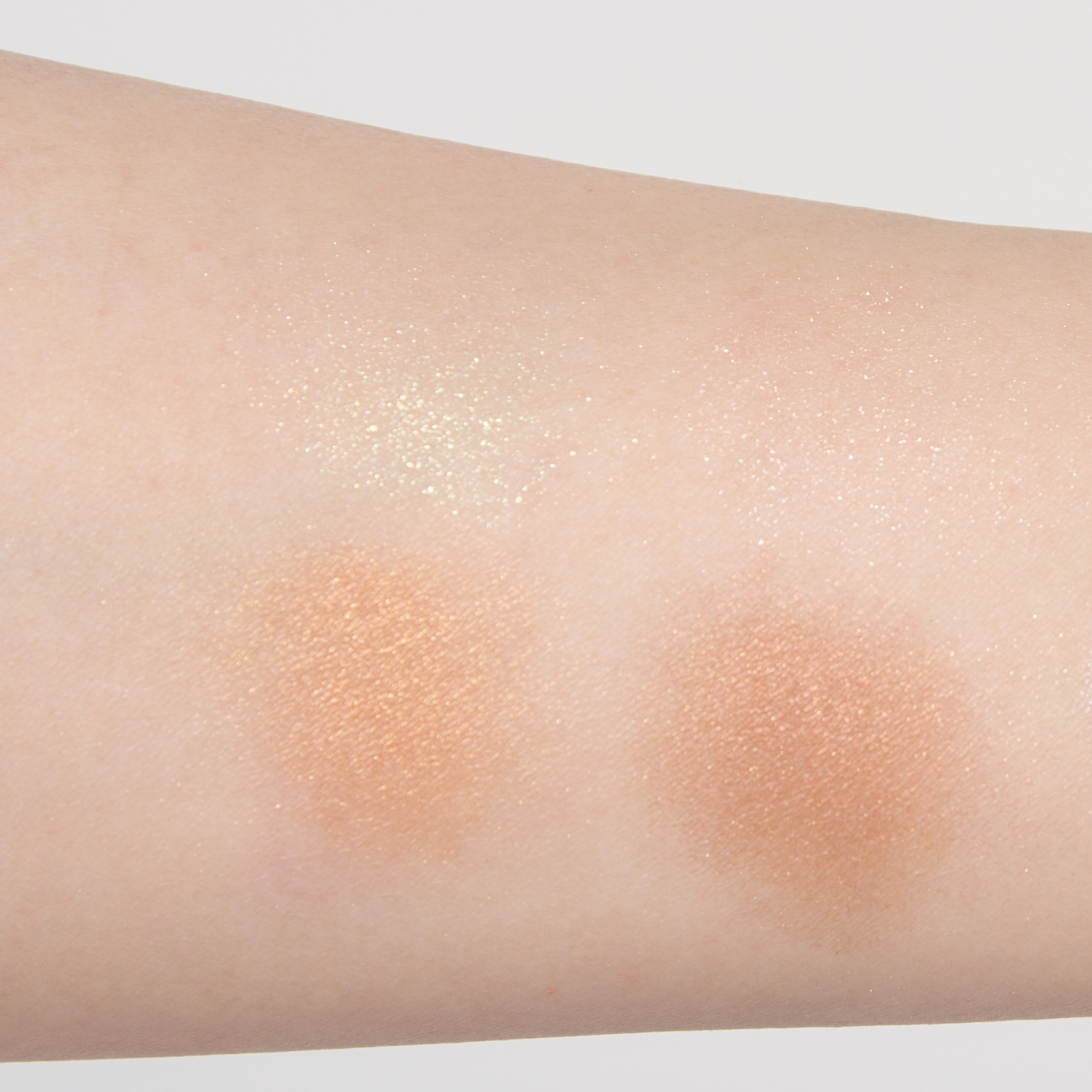 【EX01/ キャラメルマーブルアソート】をスウォッチ。