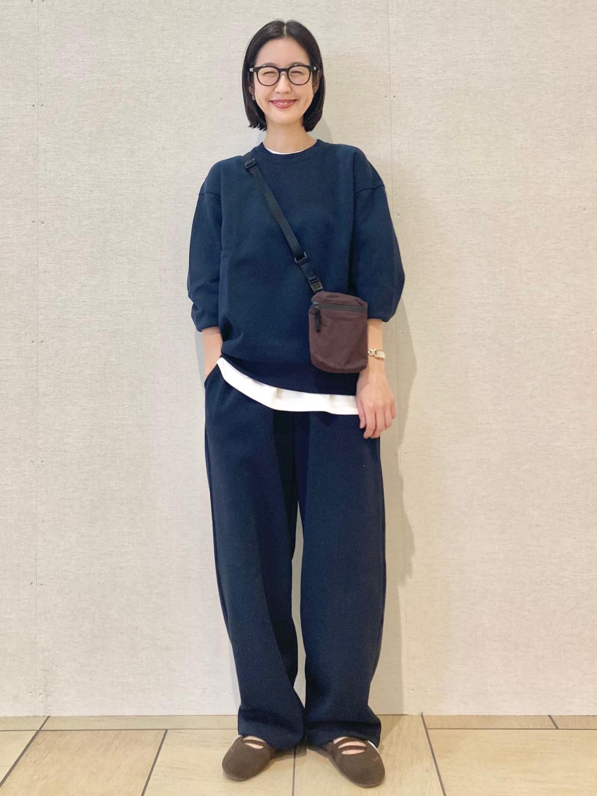 UNIQLO:C スウェットワイドパンツ ネイビーコーデ