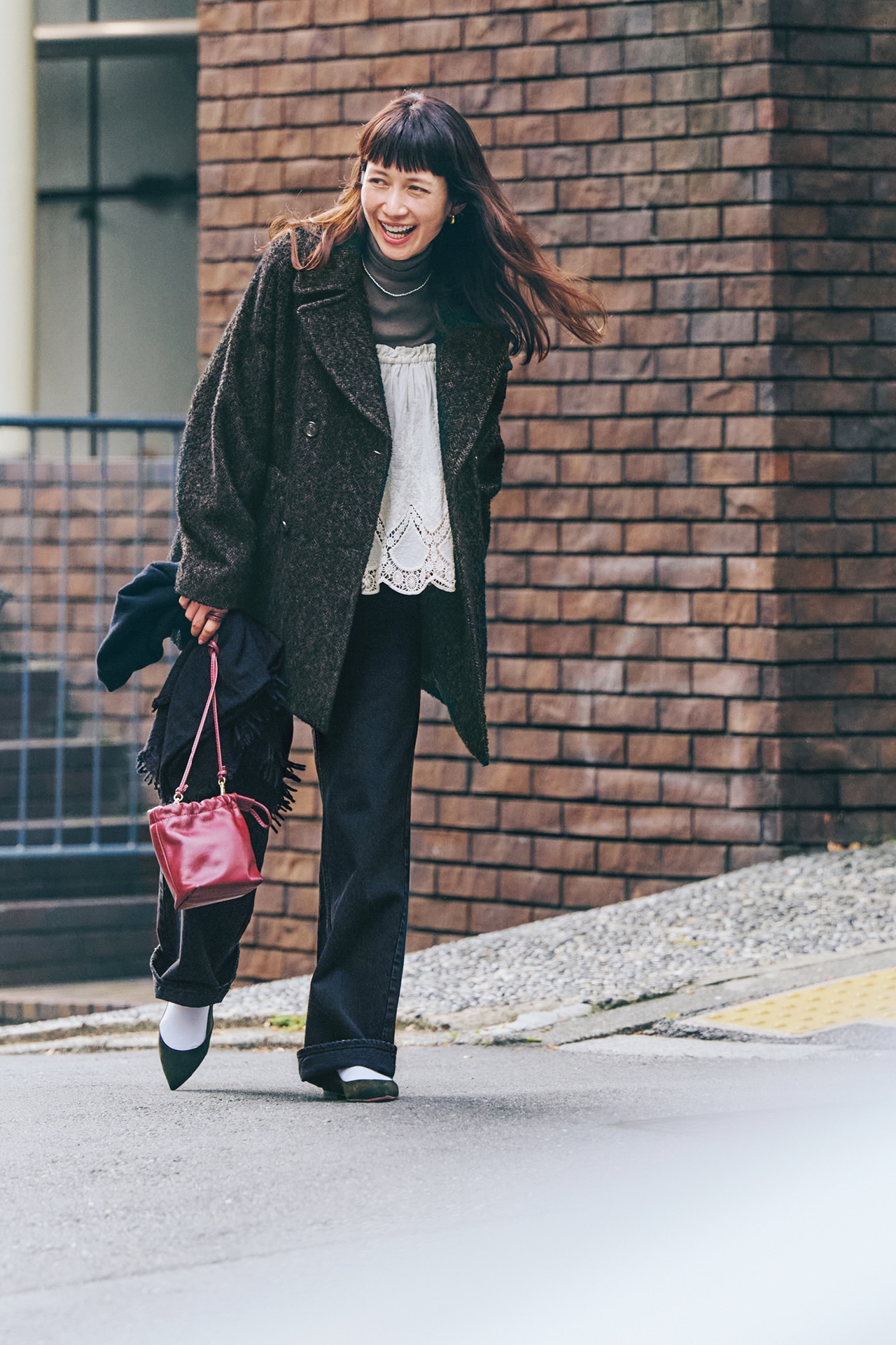 kazumiさんのTICCA(ティッカ)ミックスツイードピーコートのコーデ