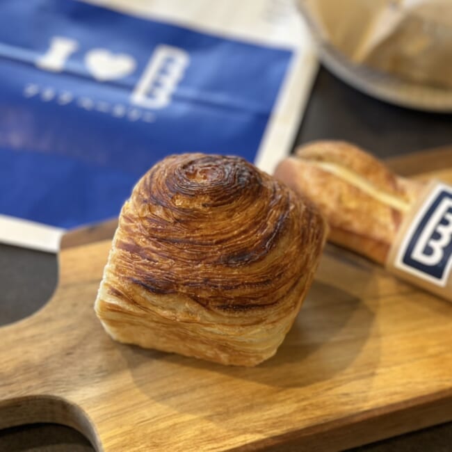 BLUFF BAKERY（ブラフベーカリー）