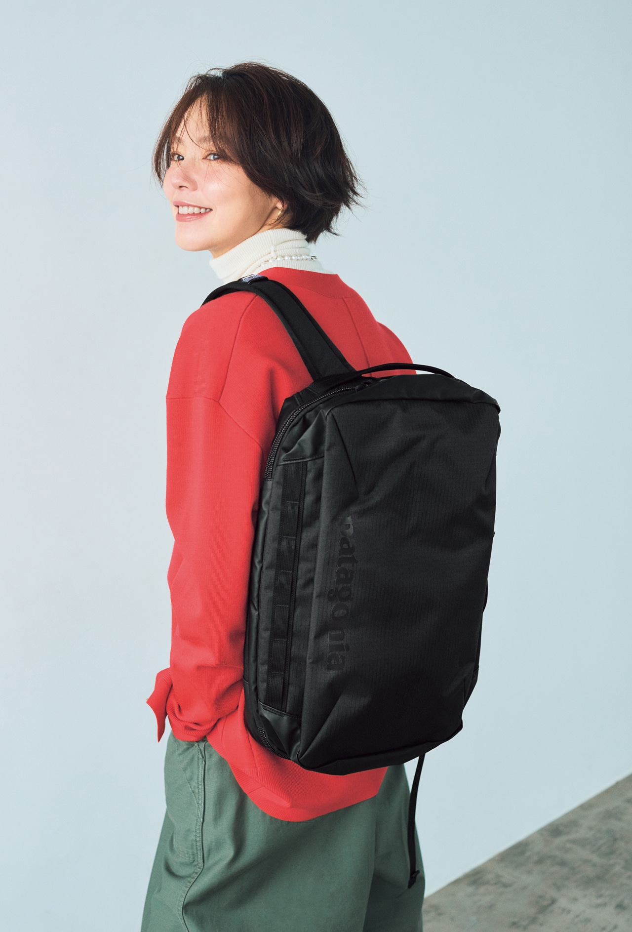 浅見れいなさんのpatagonia（パタゴニア）【洗える】Black Hole Micro MLC 22Lのコーデ