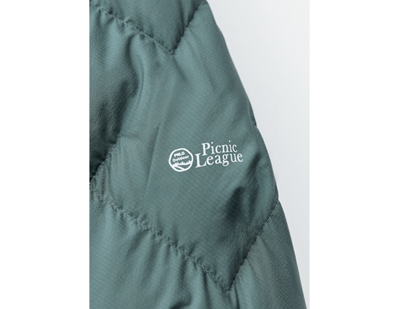 左肩の「Picnic League」がLEEマルシェ別注の証。