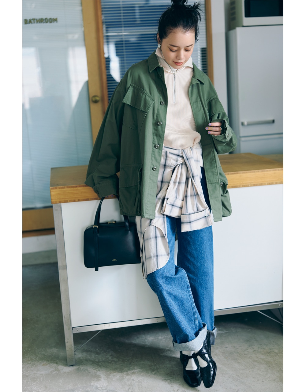 チェックシャツコーデ 岸本セシルさん