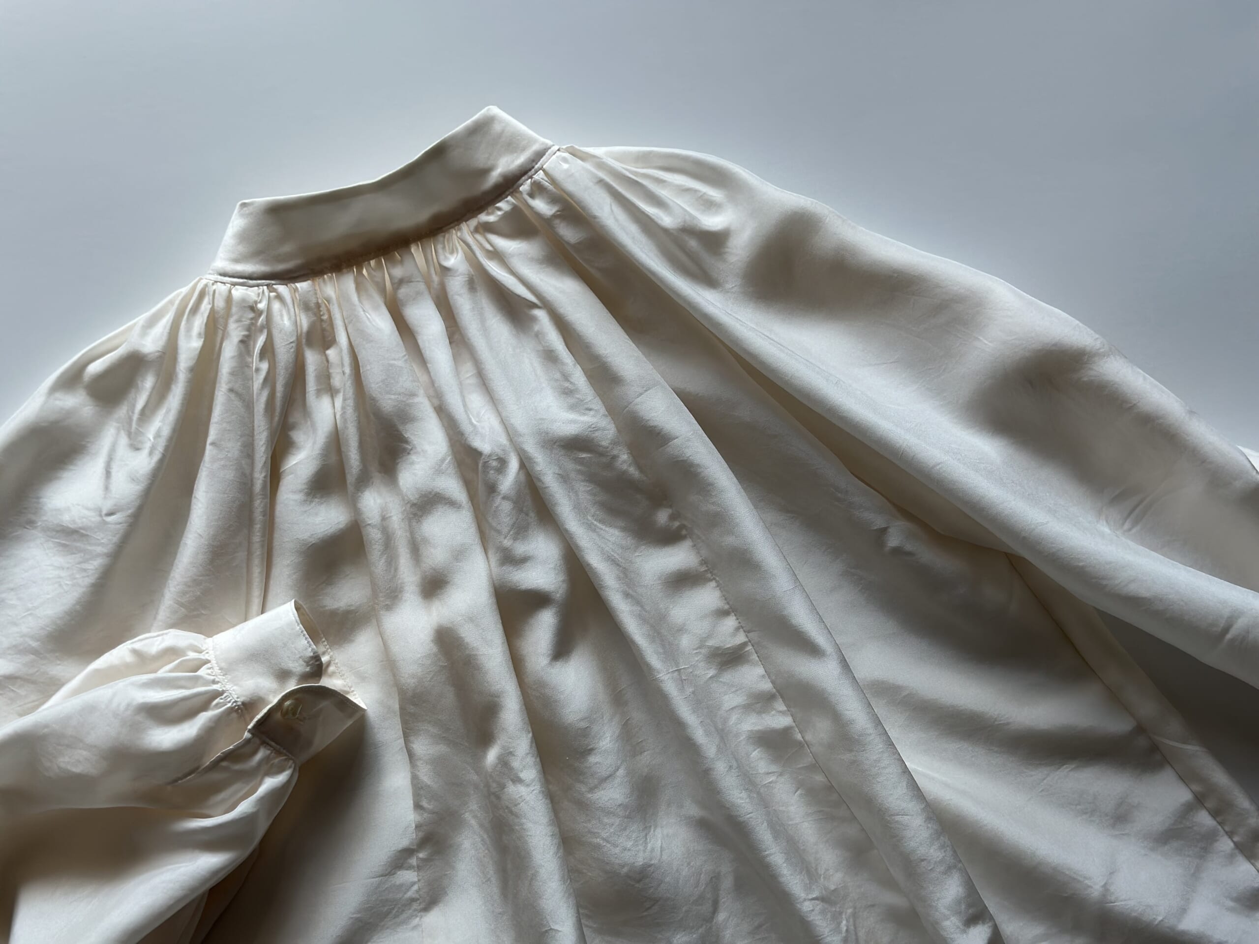 シルクブラウス ハイネックカラーギャザーブラウス vraiさんパターン本