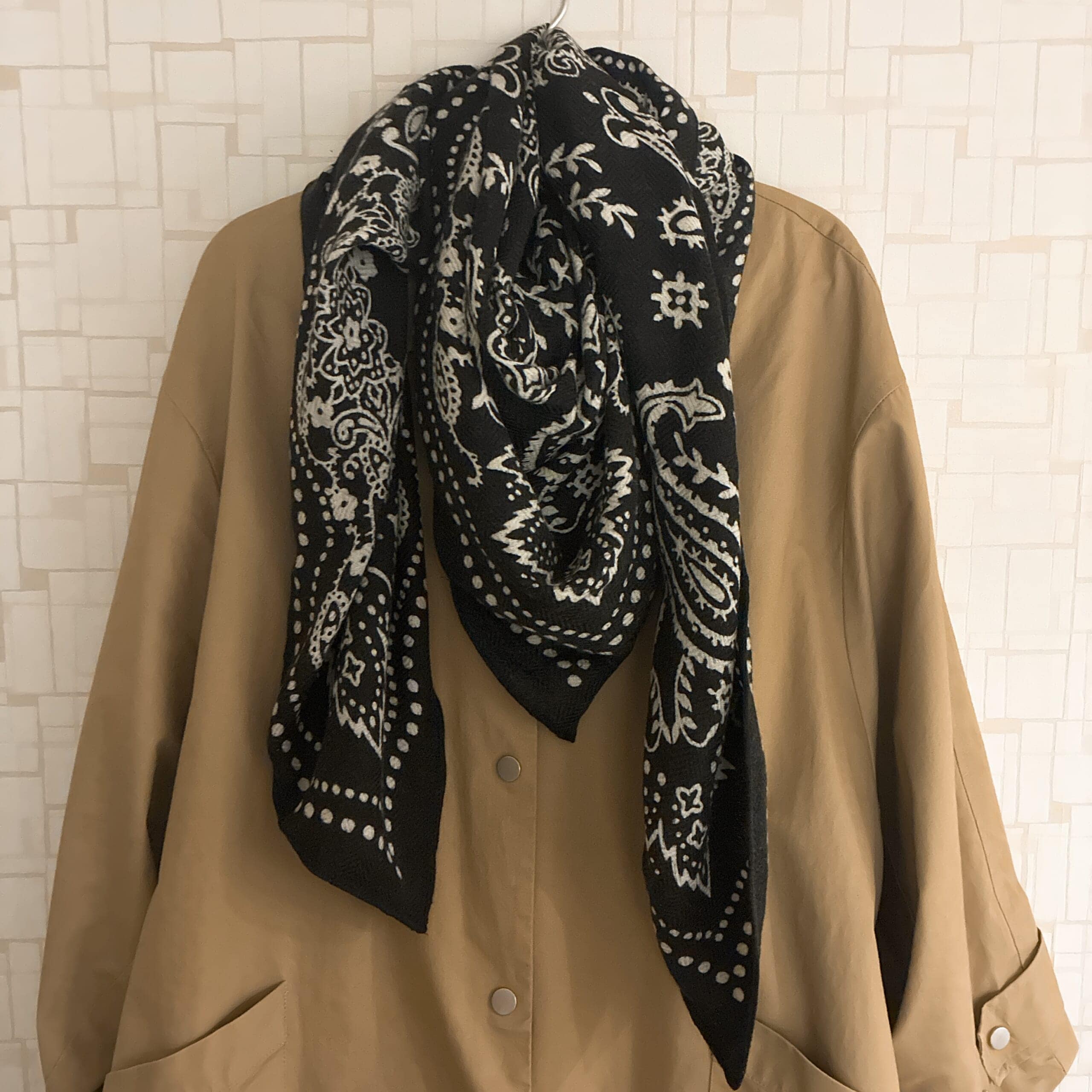 manipuri マニプリ ウールシルクストール ヘリンボーン織 120 カレイドバンダナ ブラック BLACK