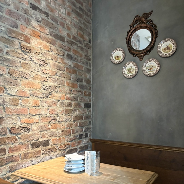 東京ミッドタウン日比谷にあるBuvette（ブヴェット）の内観写真