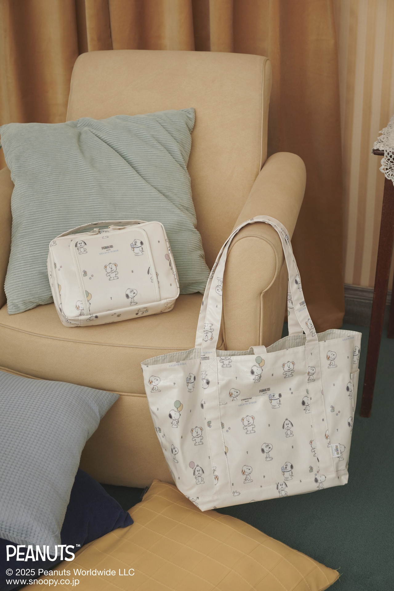 【PEANUTS PUPPIES】総柄ママバッグ、総柄おむつポーチ
