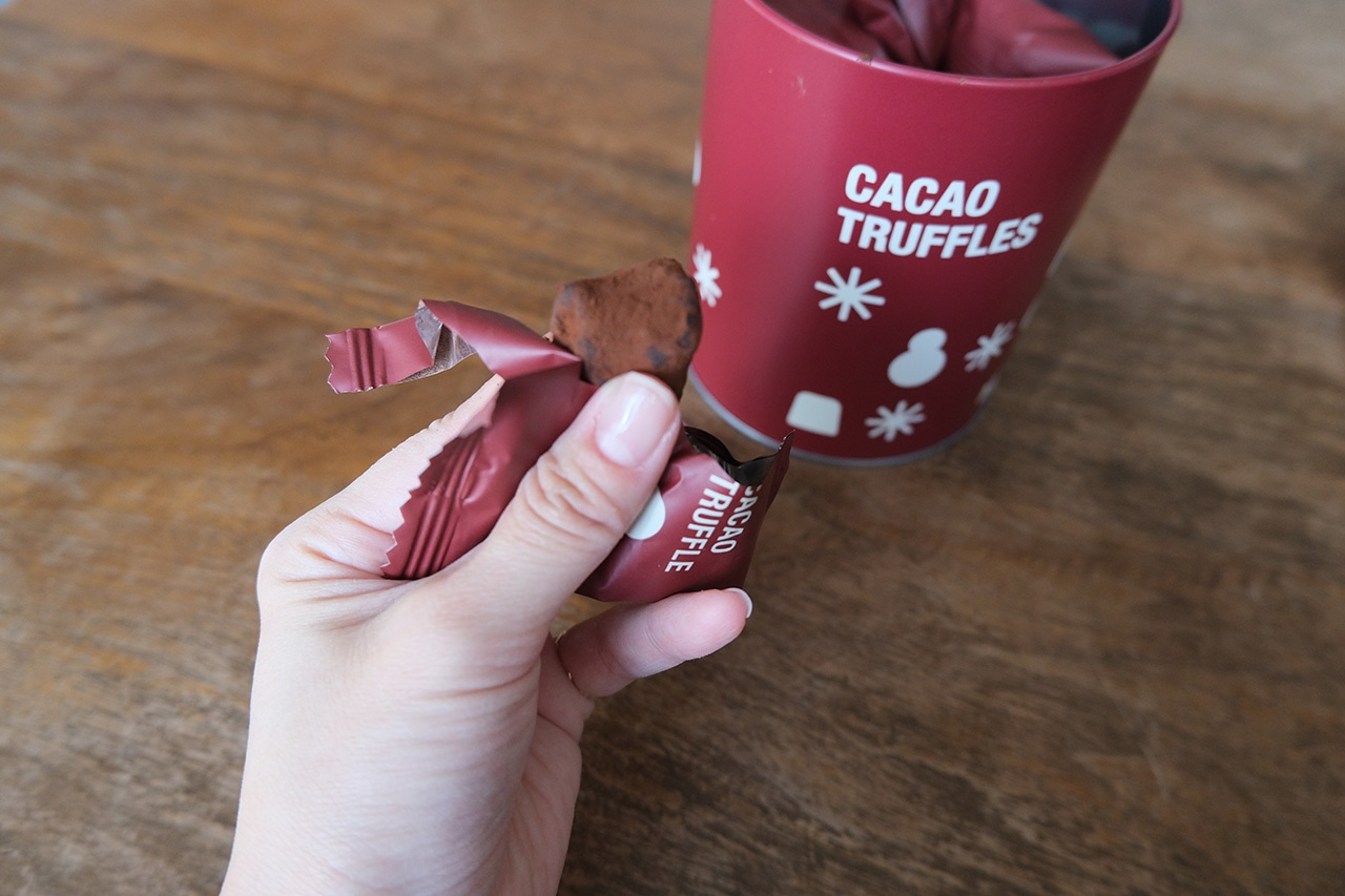 【無印良品】ギフト缶 カカオトリュフ カカオニブ使用シーン