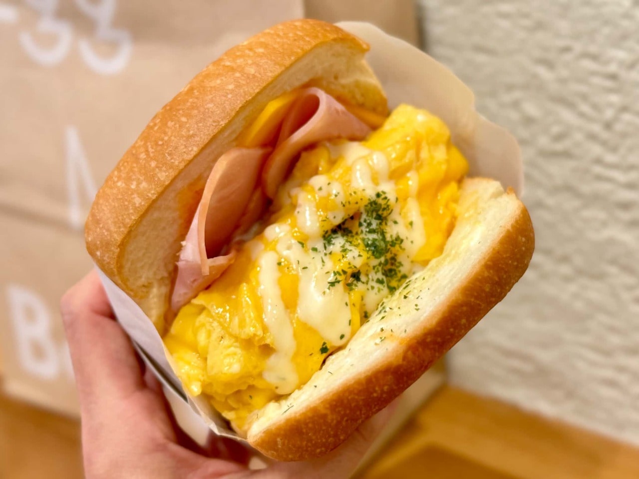 EGGDROPAOYAMA　エッグサンド「American Ham Cheese（アメリカンハムチーズ）」
