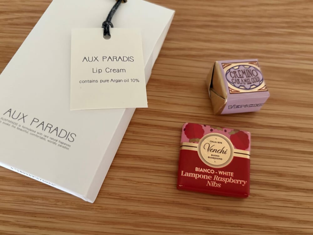 AUX PARADIS オウパラディ リップ