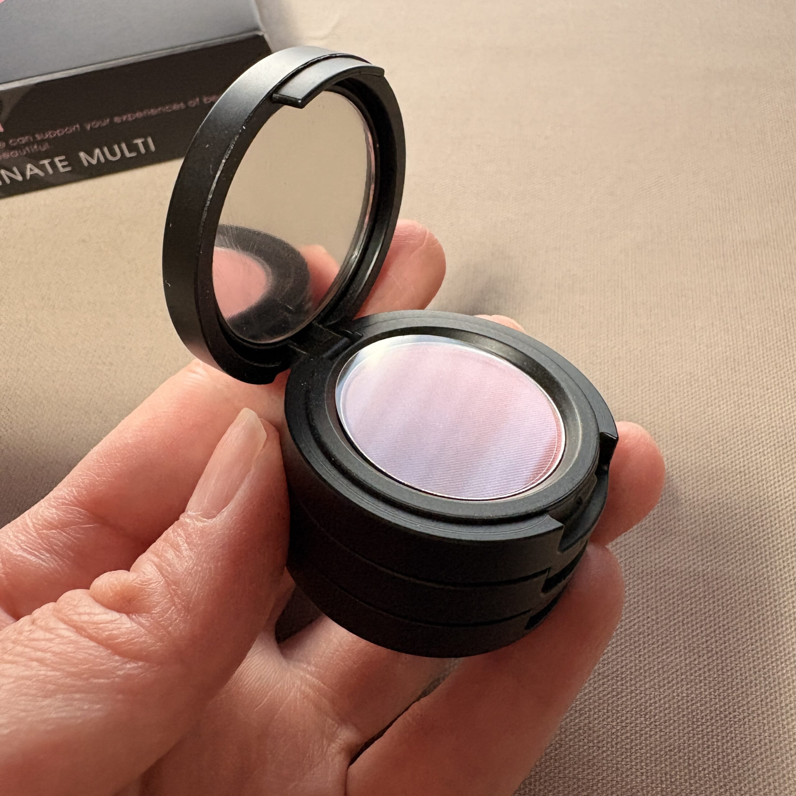 イルミネイトマルチ