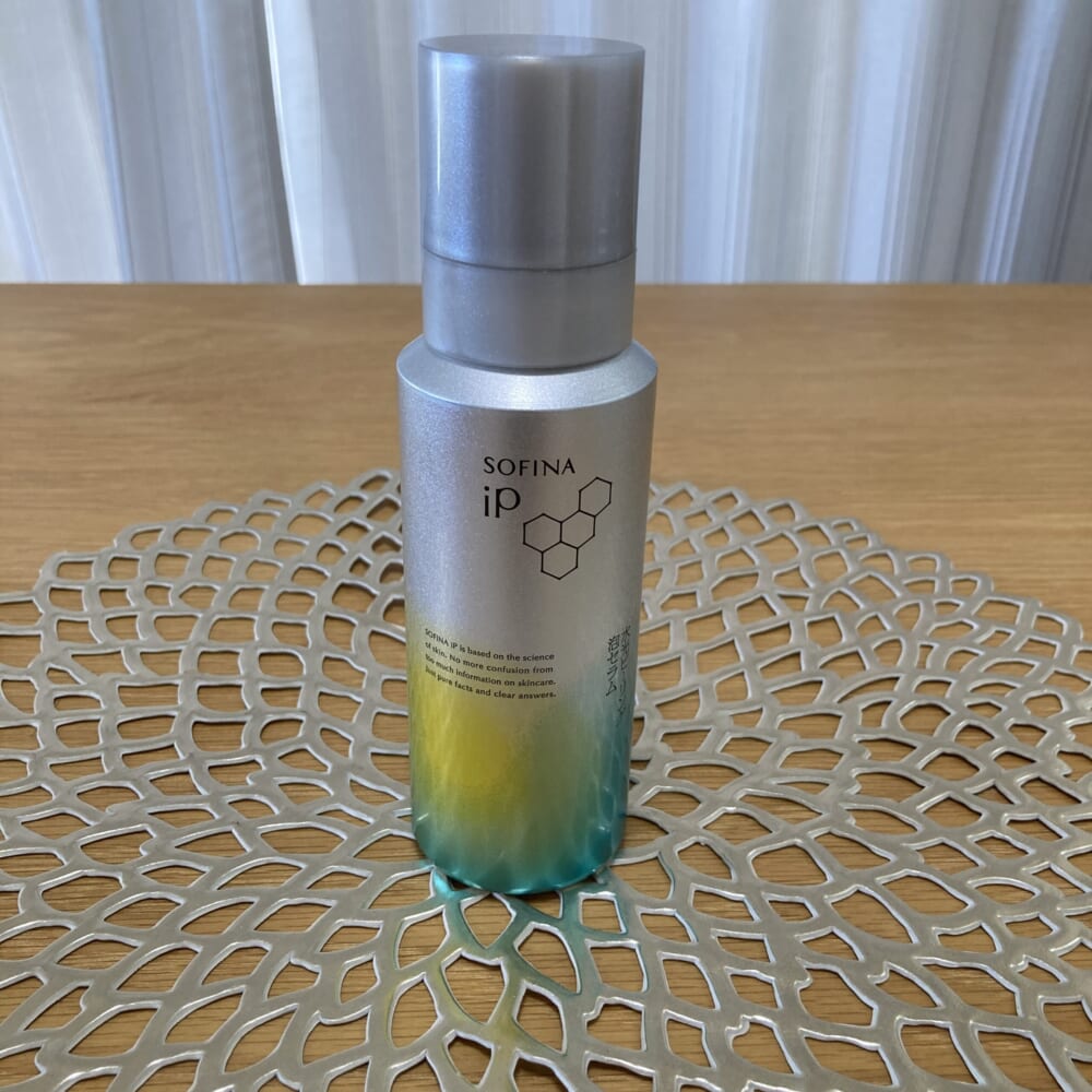 ソフィーナip　水光ピーリング　泡セラム