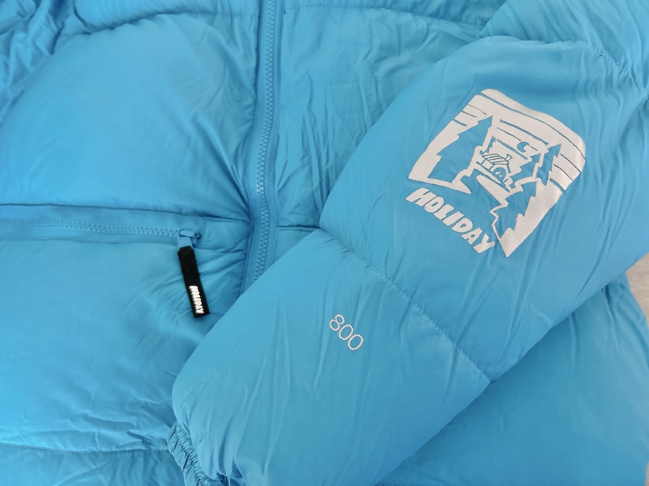 「HOLIDAY（ホリデイ）」のPACKABLE DOWN JACKET　袖