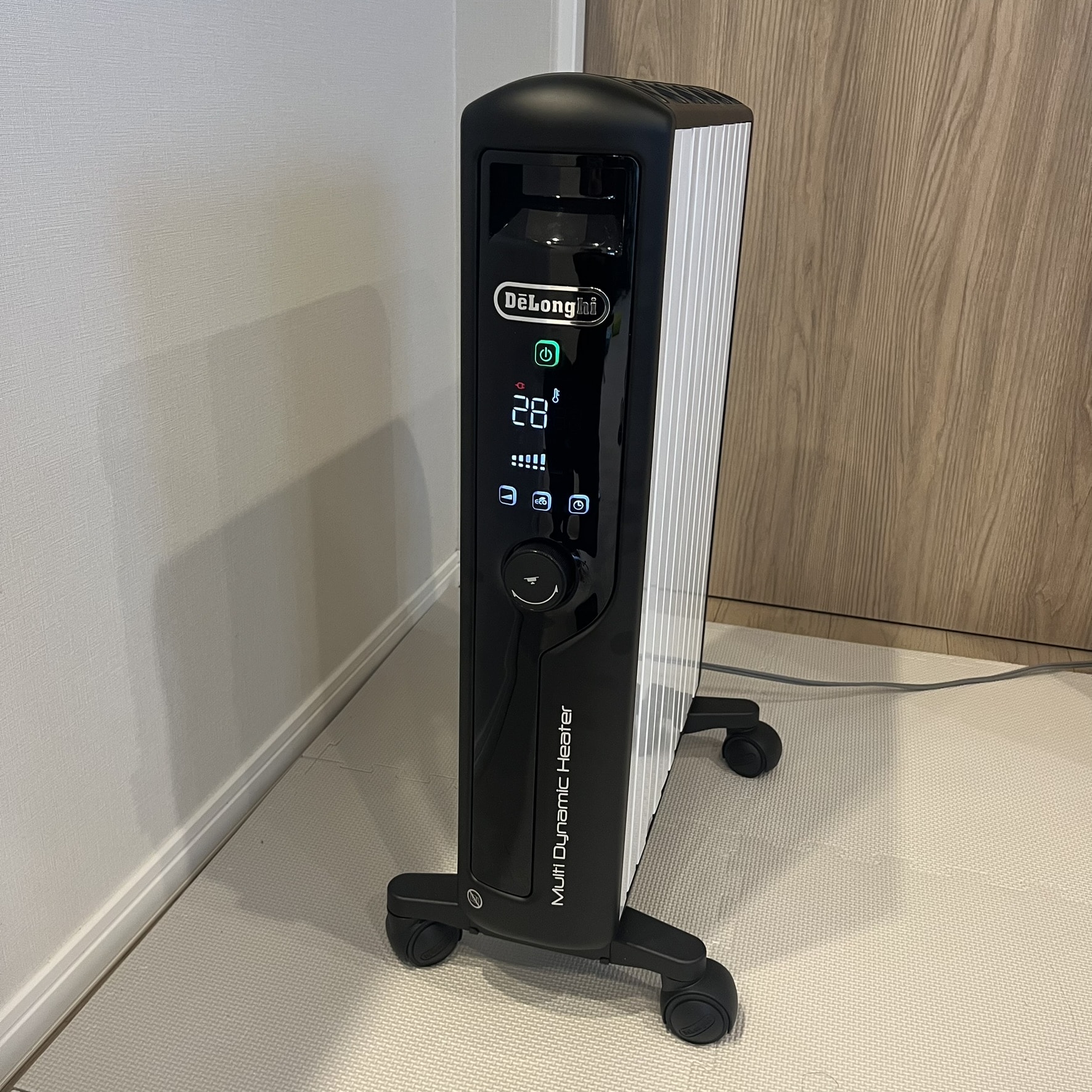 デロンギ
デロンギオイルヒーター
オイルヒーター
MDHU15 bk
MDHU15
2