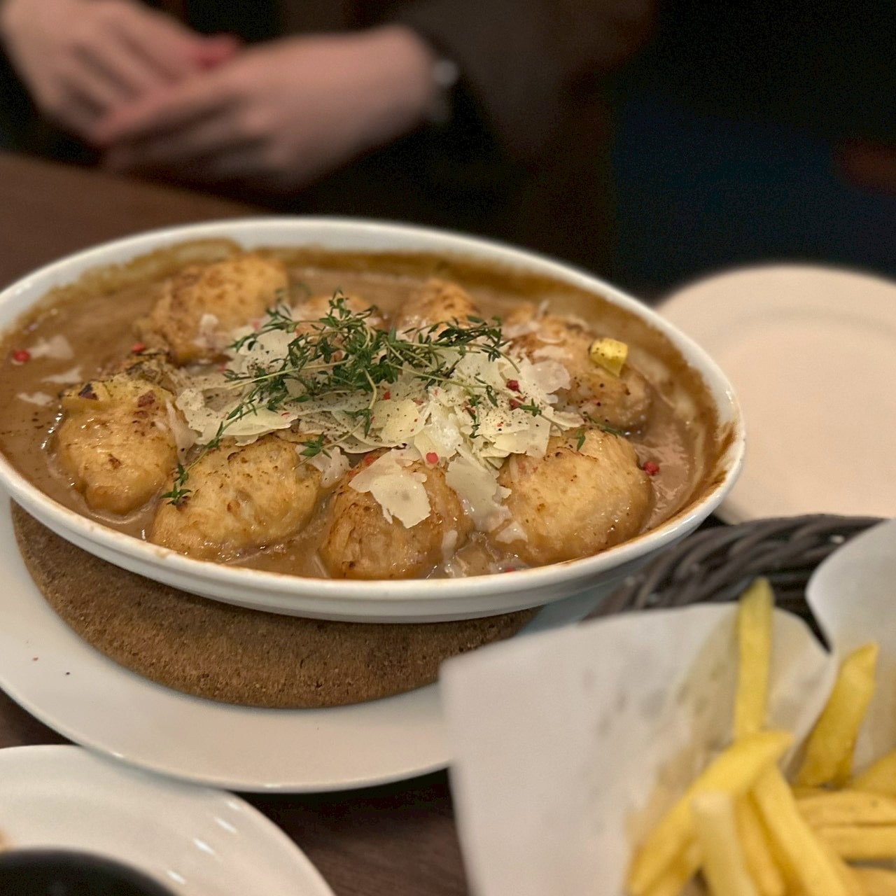 「LOBBY LOUNGE 東京 HIBIYA BAR 八重洲店」