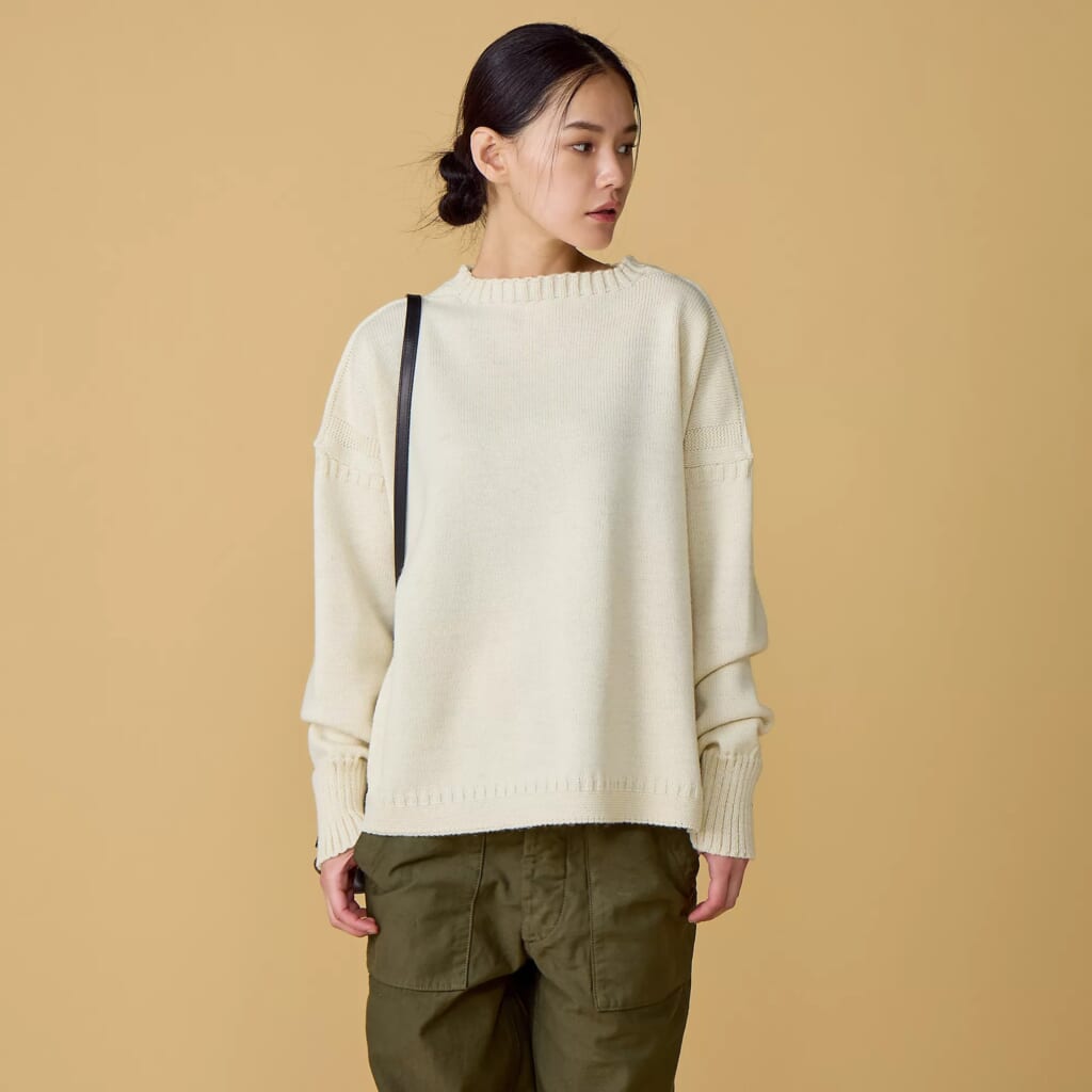 Le Tricoteur
OFF SHOULDER CROPPED GUERNSEY SWEATER
¥38,500