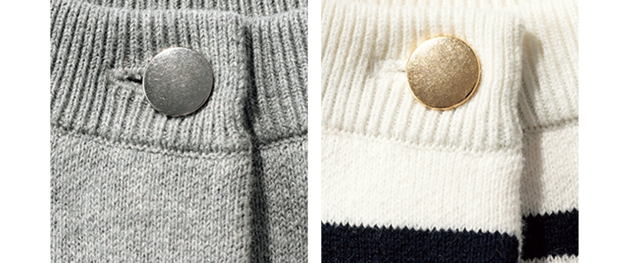 着こなしのポイントになるメタルボタン付きニット。グレーとレッドはシルバー、紺×白ボーダーにはゴールドのボタンが。
