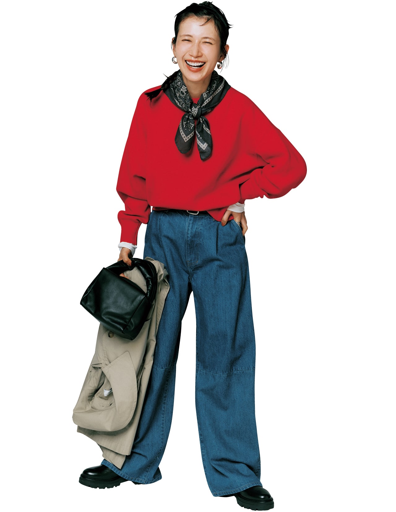 kazumiさんの12closet（トゥエルブクローゼット）【洗える】【kazumiさんコラボ】コットンカシミヤ ２WAYニット レッドのコーデ 正面