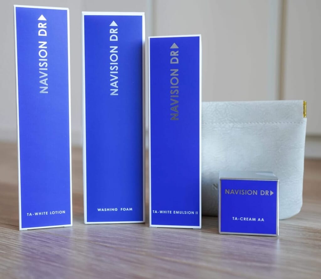 NAVISION　クリスマスコフレ　美容