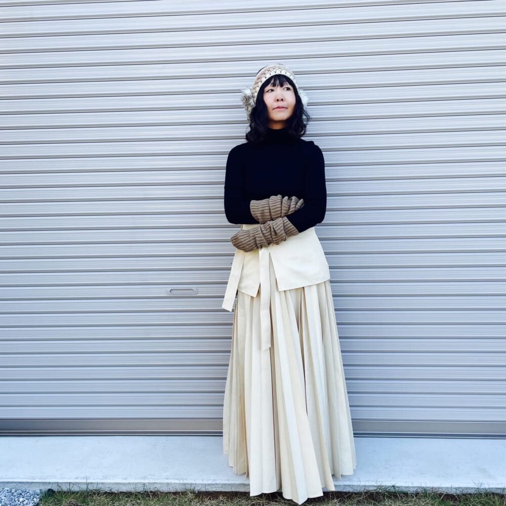 イヤーマフ　ラップベルト　ニット　冬コーデ