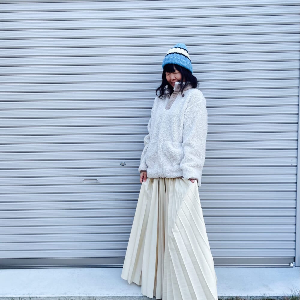 アウトドアミックス　プリーツスカート　ボア　ニット帽