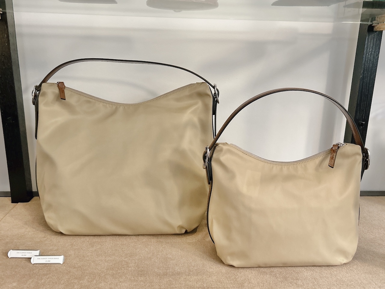 トゥティエ　カノ トワル スモールバッグ　ベージュ