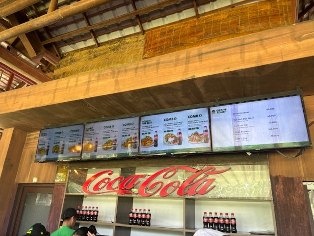 ヴィンパールサファリ フーコックのGIRAFFE RESTAURANT（ジラフレストラン）のメニュー写真