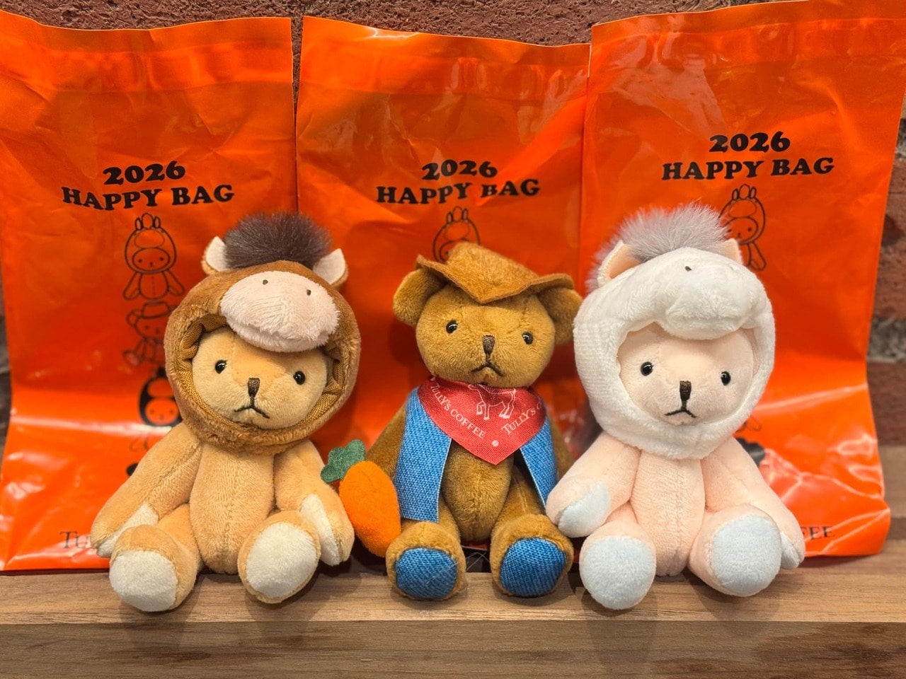 タリーズ福袋「2026 HAPPY BAG」5500円バッグの中身・干支ミニテディ（午年）