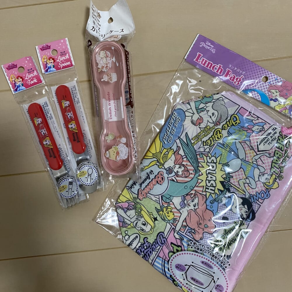 セリア　100均　ディズニー