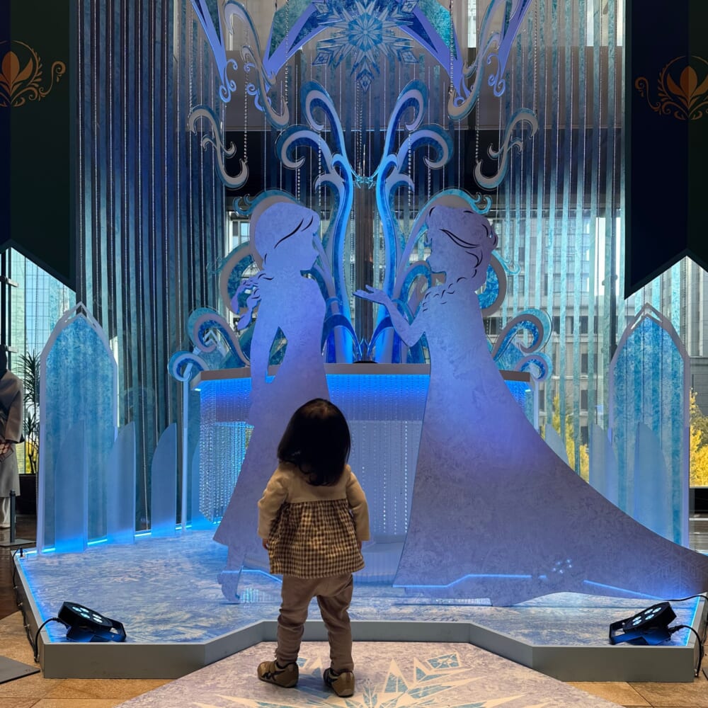 丸の内　ディズニー　イルミネーション