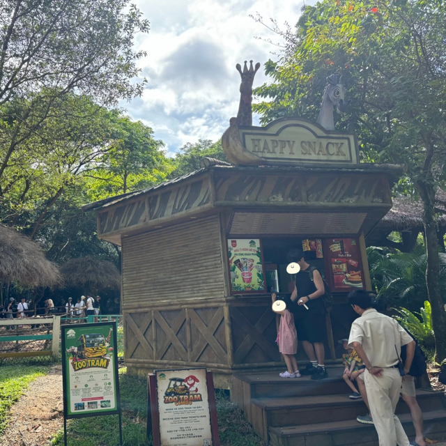 ヴィンパールサファリ フーコックのトラムの販売店HAPPY SNACKの写真