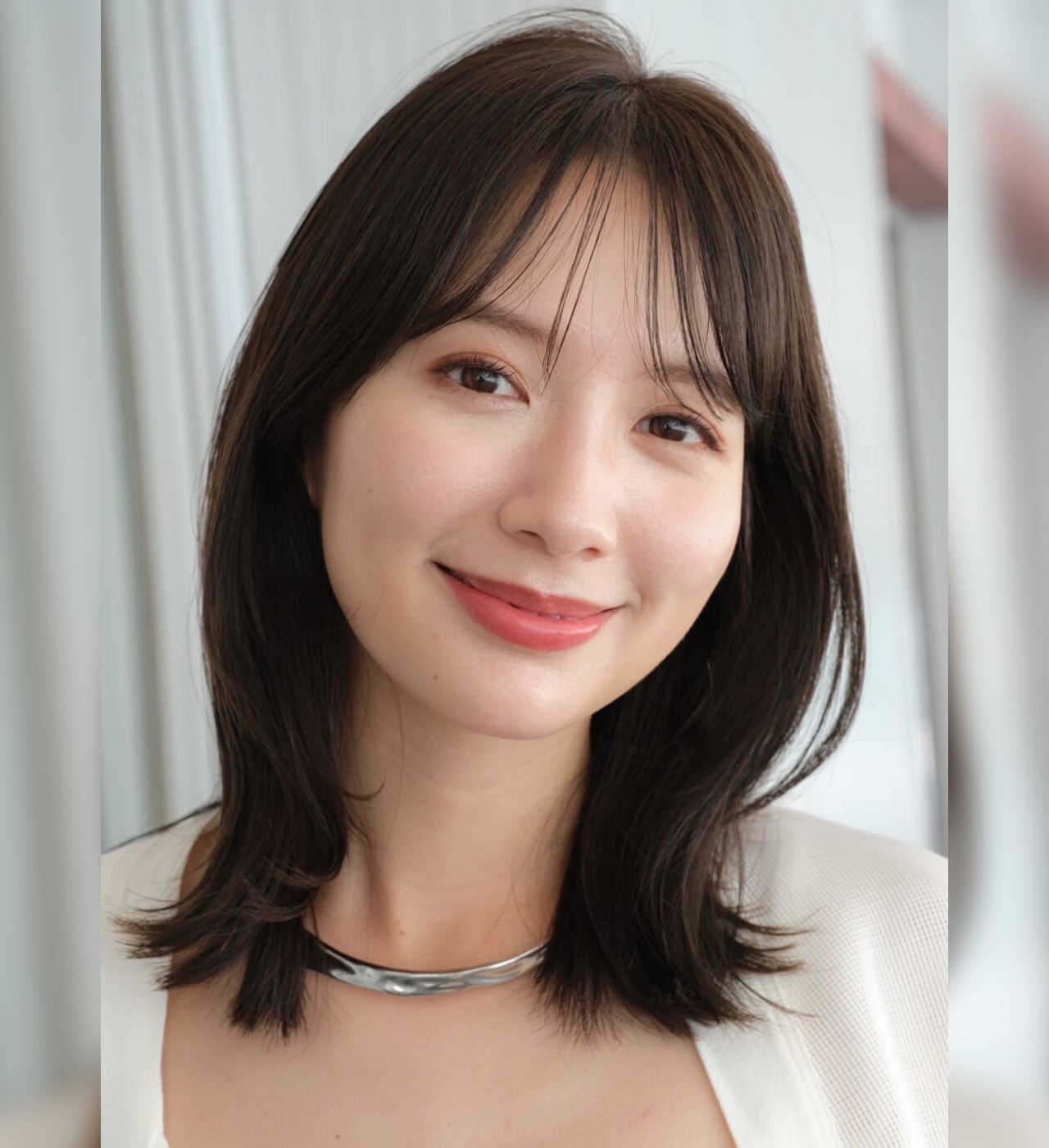 耳横のボリュームが効果的【大人くびれミディアム】メインカット