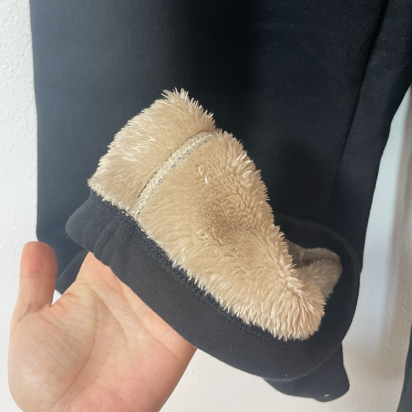 UNIQLOのGIRLSボアスウェットワイドパンツ