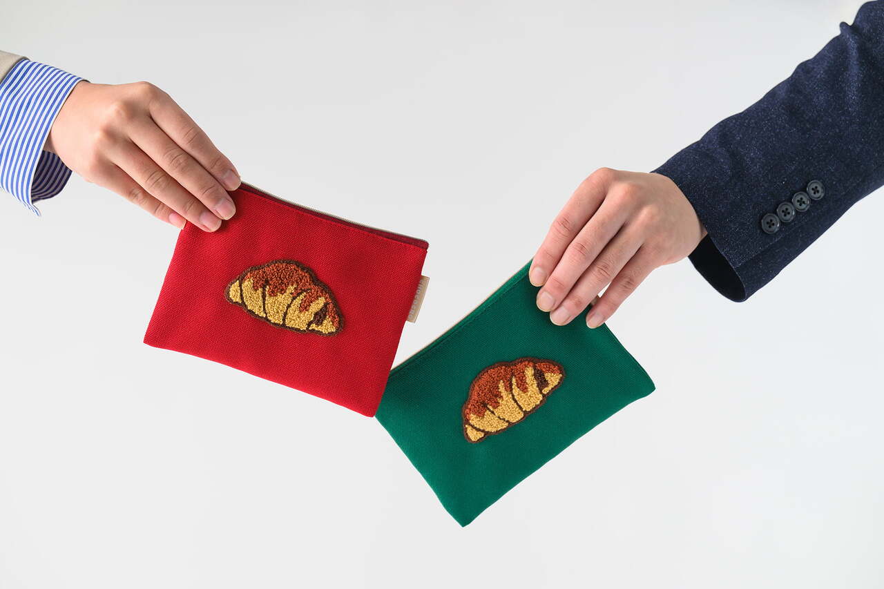 サンマルク福袋中身「チョコクロ刺繍ポーチ」