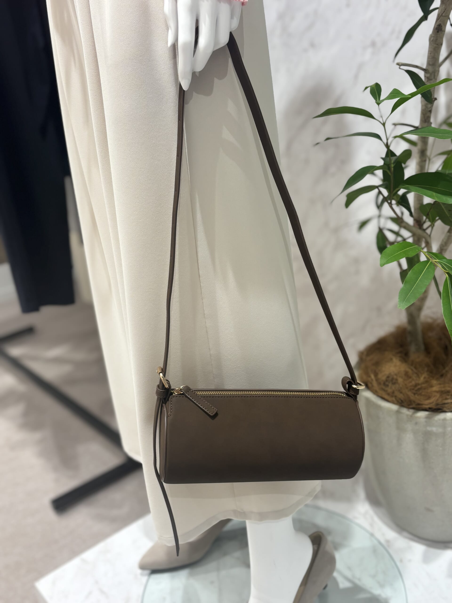 GU シリンダーバッグ