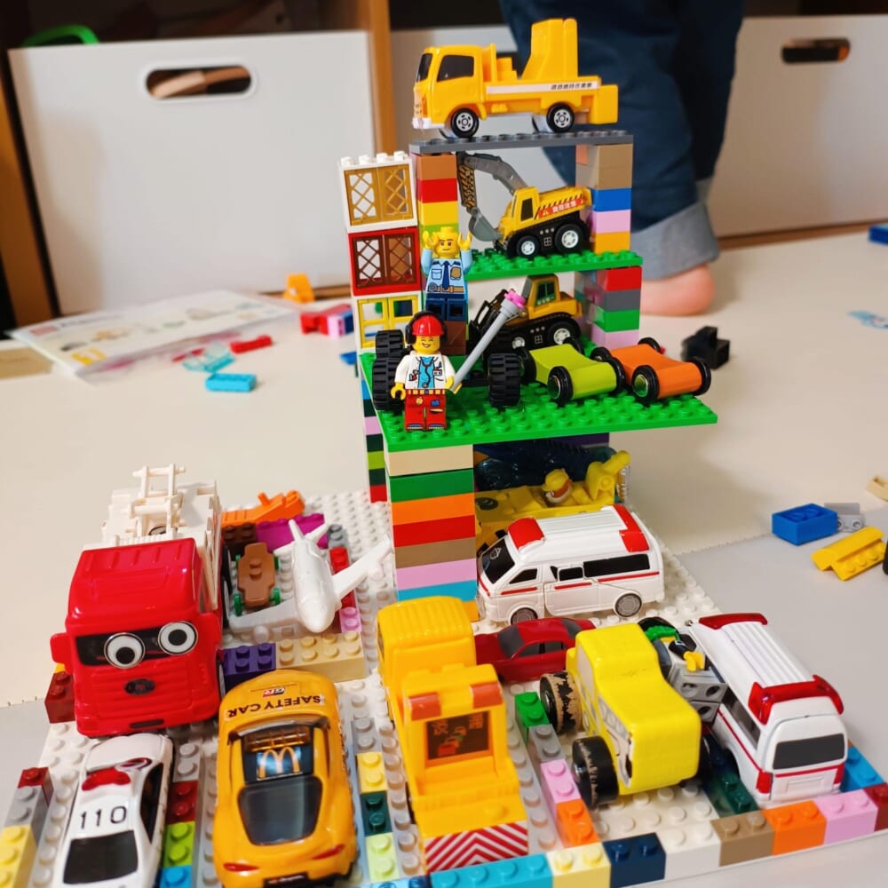 レゴ　車のおもちゃ