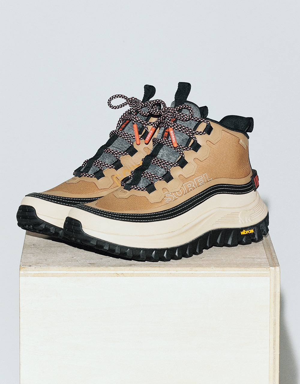 【SOREL（ソレル）】CALLSIGN HORIZON MID GTX　¥33000